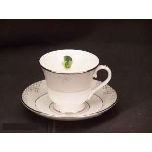  WATERFORD CHINA GISELLE CUPS & SAUCERS