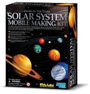    GBlooms review of Toysmith 4M Glow Solar System Mobile #3450