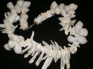 Vintage HUGE CHUNKY WHITE SEASHELL STATEMENT Necklace  