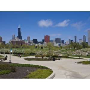  Museum Campus, Grant Park and the South Loop City Skyline 