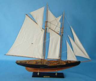 Bluenose 32 Model Sailboat Canada Schooner Ship  
