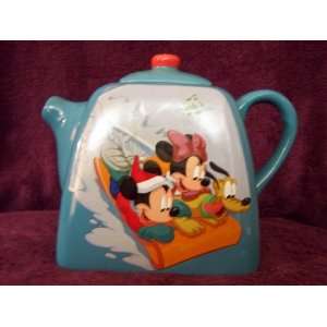  Disney Mickey, Minnie and Pluto Winter Scene Teapot 
