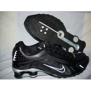  Nike Shox R4 Black/Grey Running Shoe Women, Sports 