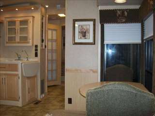 2006 Winnebago ADVENTURER