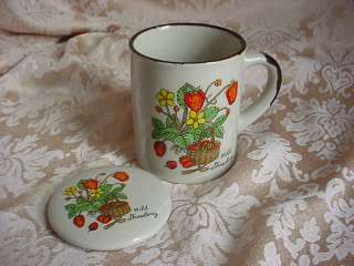 Wild Strawberry Speckled Mug Tea Cup with Lid  