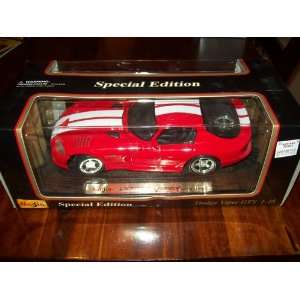  Maisto 1996 Dodge Viper, Die Cast Car,118 Scale Toys 