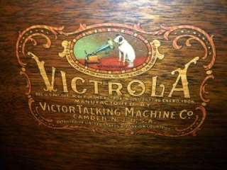   Antique Victor Victrola VV XIV Walnut Floor Model Phonograph  