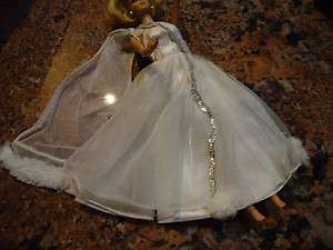 VINTAGE BARBIE #9836 ROMANTIC WHITE GOWN VERY HARD TO FIND  
