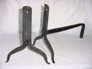   PRIMITIVE HAND FORGED CRAFTED UNIQUE IRON FIREPLACE ANDIRONS FIRE DOGS
