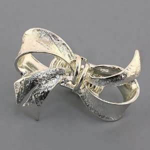 Fashion Ribbon Stretch Ring; Silver tone ribbon shape; Stretch band to 