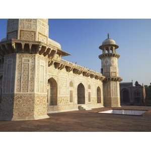  Itimad Ud Daulah (Tomb of Mizra Ghiyas Beg), Agra, Uttar 