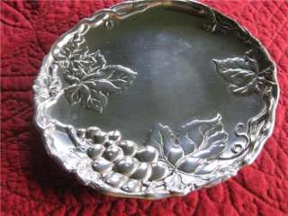 Arthur Court Grapes 8 round serving tray plate 2000 EX  