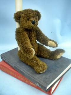 15 Bear on Books Accent Lamp   Handcrafted  