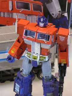 Takara Tomy Transformers MP 10 G1 Optimus PRime Convoy Vers 2.0  