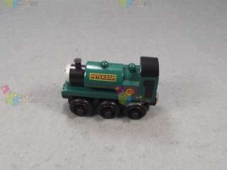 Learning Curve Wooden Thomas Train   Peter sam th02  