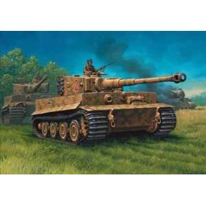   Germany 1/72 PzKpfw IV Tiger I Ausf E Tank Kit (Late) Toys & Games
