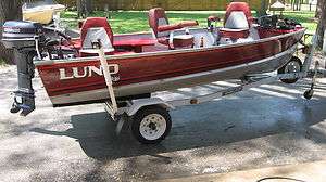 14 FT LUND PIKE REBEL SPECIAL BASS FISHING BOAT COMPLETE  