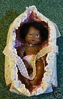 1974 IDEAL BLACK AMERICANA BABY THUMBELINA DOLL W/BED  