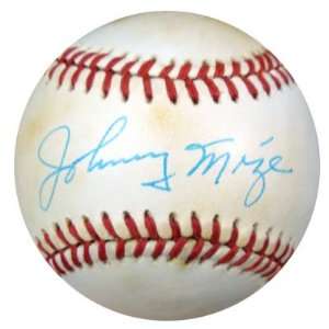 Johnny Mize Signed Baseball   NL PSA DNA #K07607 Sports 