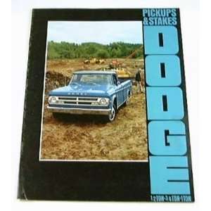  1970 70 DODGE Pickup TRUCK BROCHURE D100 D200 W300 W200 