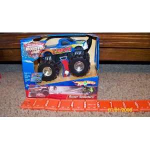  T maxx Hotwheels Monster Jam 143 2005 Truck Toys & Games