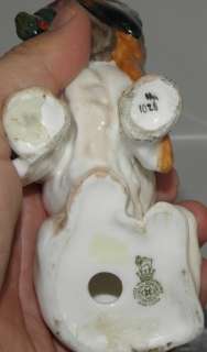 Big Signed Royal Doulton Porcelain Dog Figure w Hunting Dog Spaniel 