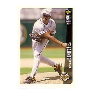    1996 Collectors Choice #52 Armando Benitez