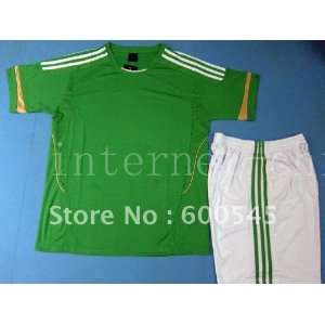   blue white black yellow red green soccer kits shirts Sports