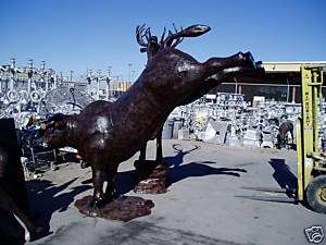 Huge Bucking Bull, Lifesize  