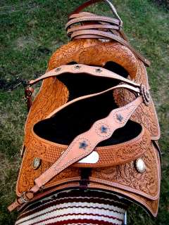 17 WESTERN LEATHER TRAIL SHOW PLEASURE SADDLE CARVED  