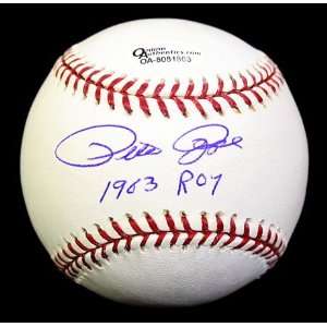   Autographed Baseball   ROY Official Major League