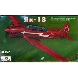  A Model 1/72 Yak18 Soviet Fighter Kit Toys & Games
