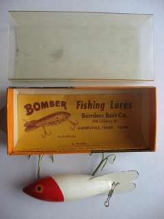 VINTAGE BOMBER FISHING LURE NUMBER 615 WHITE/RED HEAD  