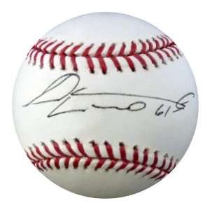  Livan Hernandez Autographed MLB Baseball Sports 