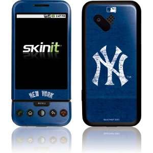  New York Yankees   Solid Distressed skin for T Mobile HTC 