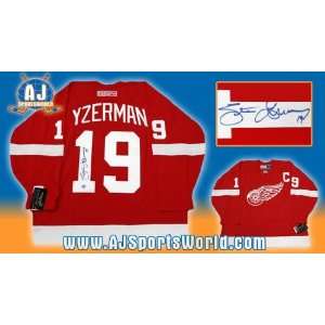  Steve Yzerman Autographed Jersey   Autographed NHL Jerseys 