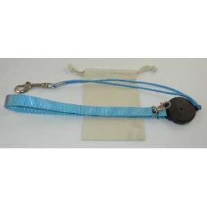   Free and Tangle Free Leash for small dogs. Manufactured in the USA