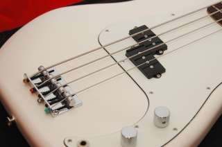 New Fender ® Standard Precision Bass®, P Bass, Arctic White  