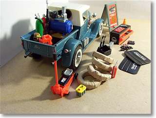 pm auto repair shop diorama parts A3 (129413 bytes)