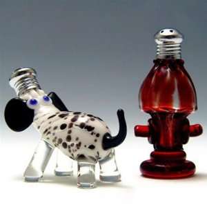  Dog & Hydrant Art Glass Salt & Pepper Shakers Kitchen 