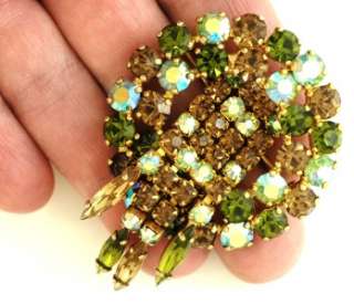 VISIT OUR STORE FOR 100S OF  VINTAGE JEWELRY ITEMS****