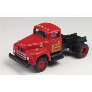  HO IH R 190 Tractor, Chicago Express Toys & Games