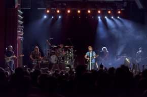  Bon Jovi Songs, Alben, Biografien, Fotos
