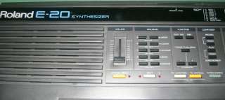   20 Intelligent Synthesizer 61 Key Synth Velocity Sensitive LA Sound