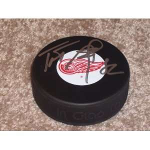  Tomas Kopecky Autographed Detroit Red Wings Puck 