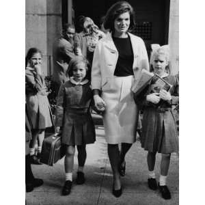 Caroline Kennedy, Jacqueline Kennedy, Sydney Lawford, at End of School 