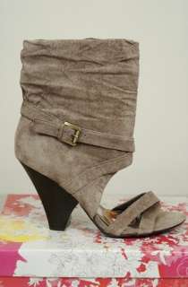 New Chinese Laundry Call Me Womens Boots Taupe Size 9.5 ~  
