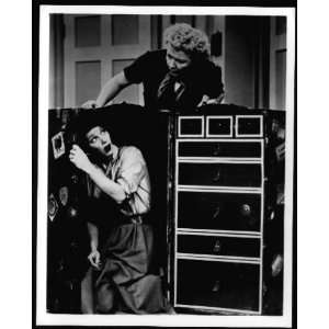  I LOVE LUCY LUCILLE BALL VIVIAN VANCE HIDING IN TRUNK 8X10 