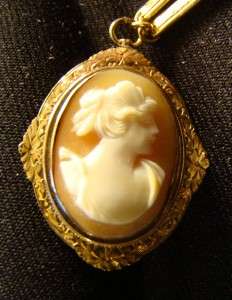 From an estate, a lovely gold filled shell cameo pendant necklace in 