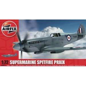   Airfix   1/72 Spitfire PR XIX (Plastic Model Airplane) Toys & Games